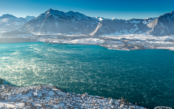 Fumée sur le lac
